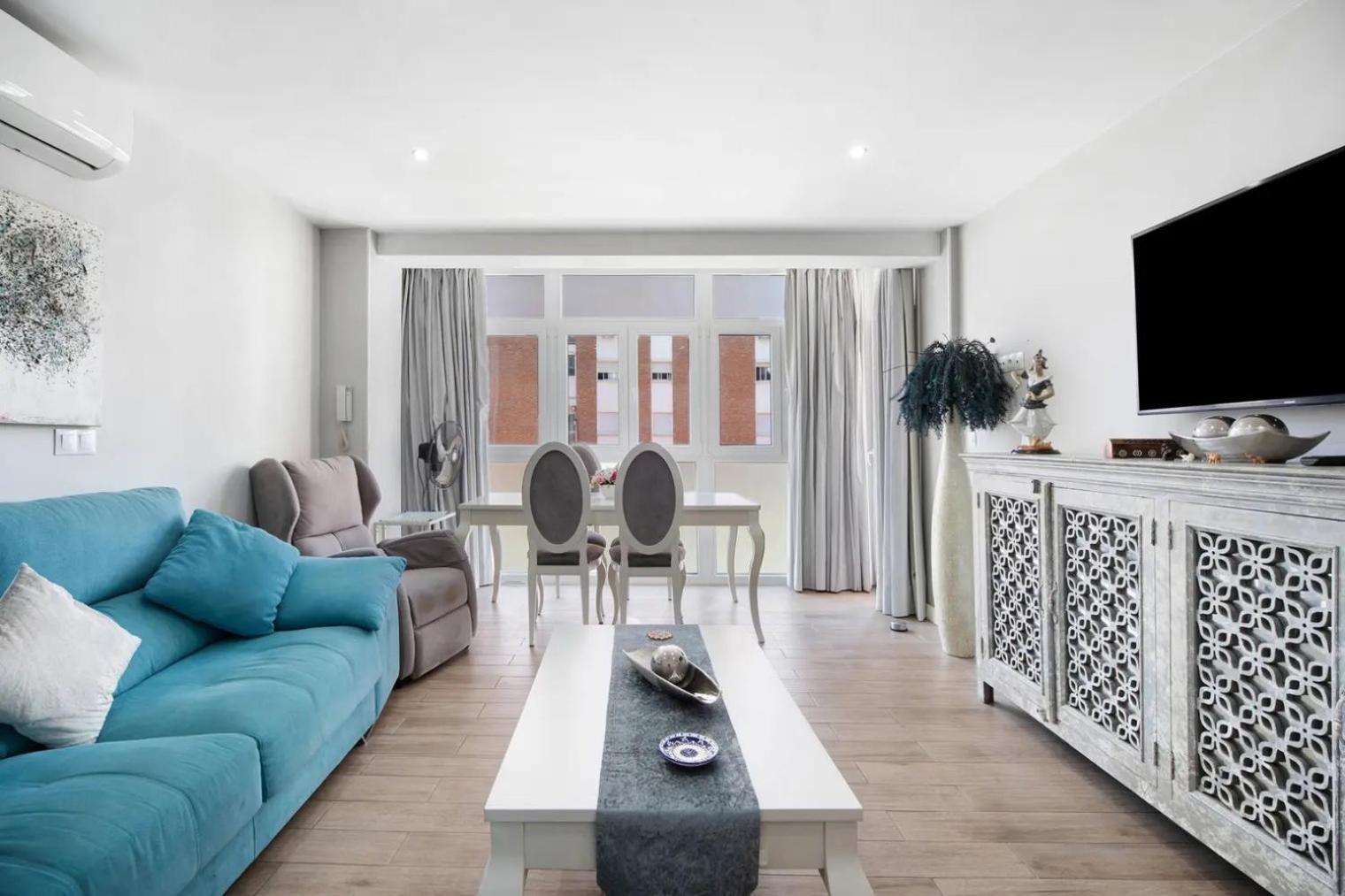 Cozy Room In Stylish Flat Just Steps From The Beach Cádiz Exterior foto